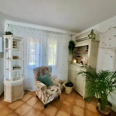 Сasa de vacaciones Gatu Lurberri Piscina Privada, 4 Dormitorios, 2 Baños, Parking , Jardín Y Barbacoa Chiclana de la Frontera