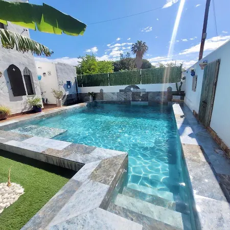 Gatu Lurberri Piscina Privada, 4 Dormitorios, 2 Baños, Parking , Jardín Y Barbacoa Chiclana de la Frontera