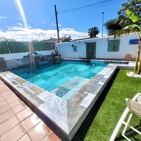 Gatu Lurberri Piscina Privada, 4 Dormitorios, 2 Baños, Parking , Jardín Y Barbacoa Сasa de vacaciones Chiclana de la Frontera