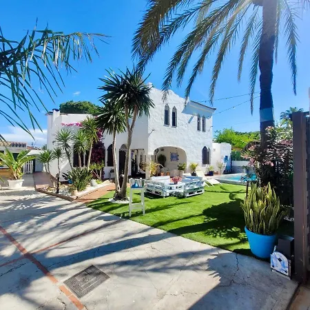 Gatu Lurberri Piscina Privada, 4 Dormitorios, 2 Baños, Parking , Jardín Y Barbacoa * Chiclana de la Frontera