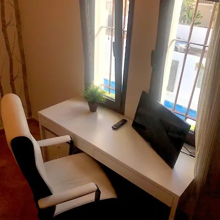 Дом отдыха Gatu Premium Lurberri Piscina Privada, 4 Dormitorios, 2 Banos, Parking , Jardines, 